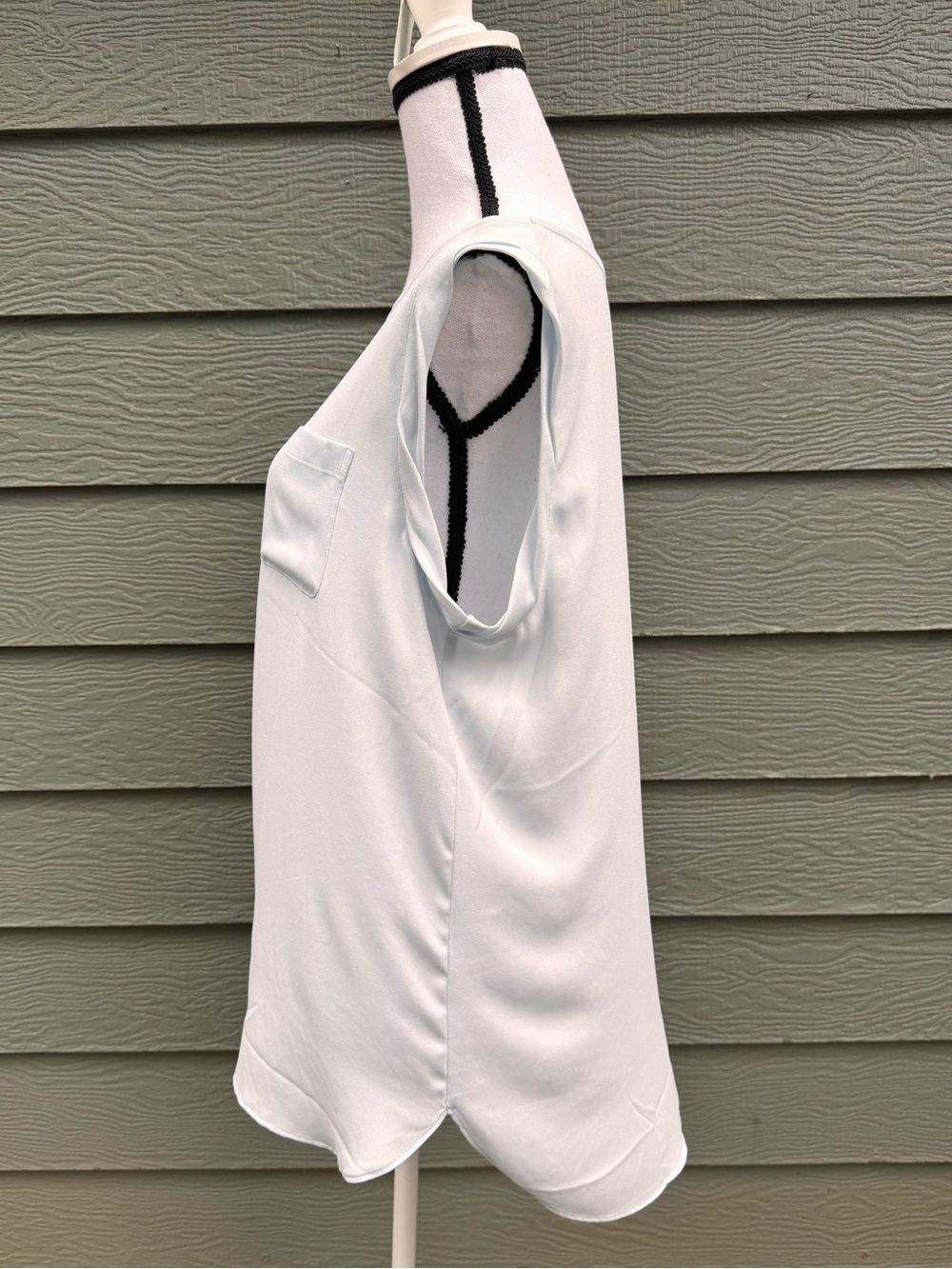 LOFT Sheer Light Blue Sleeveless Blouse Size Large - Picture 6 of 10